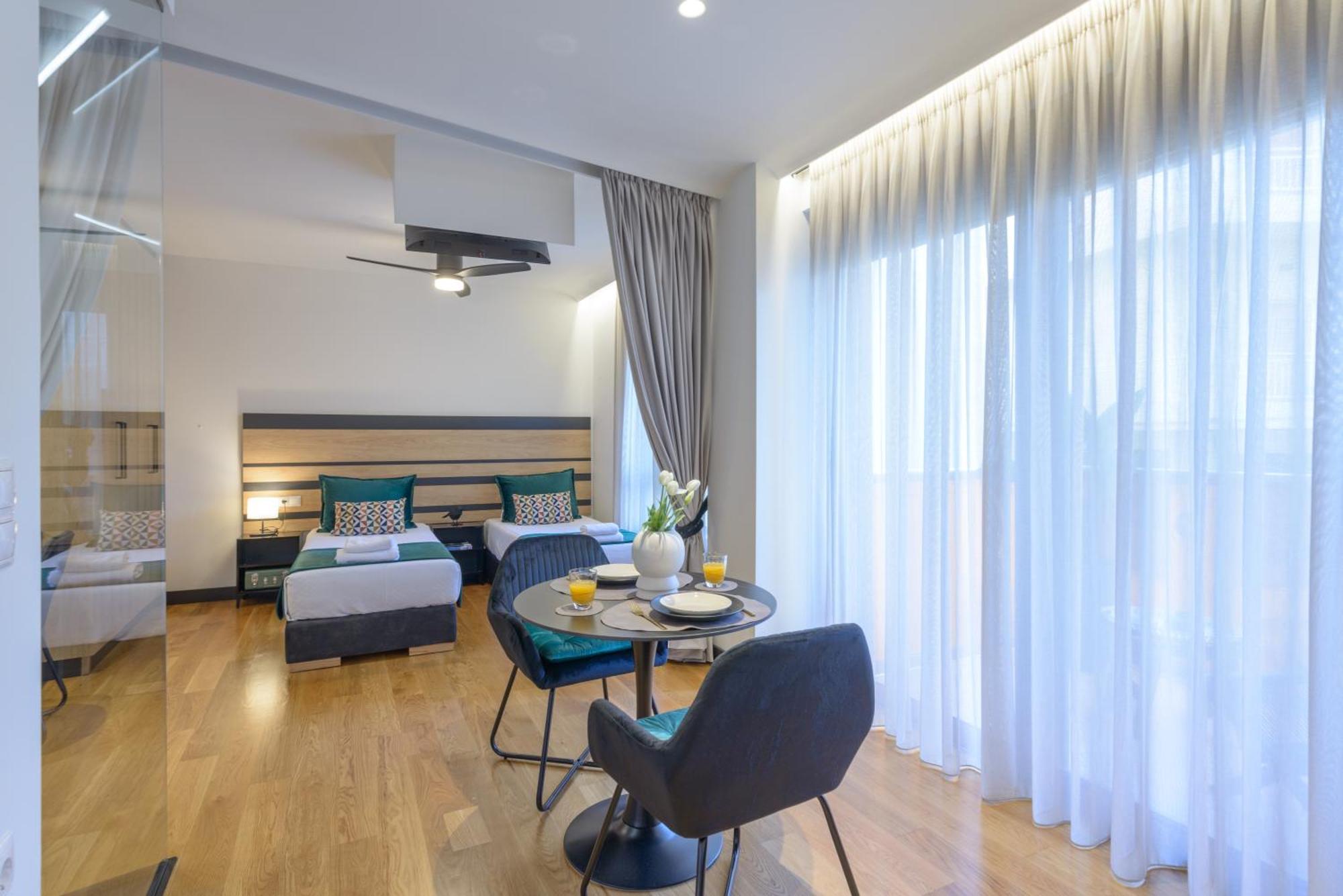 With Ac-wifi By Hospi S1