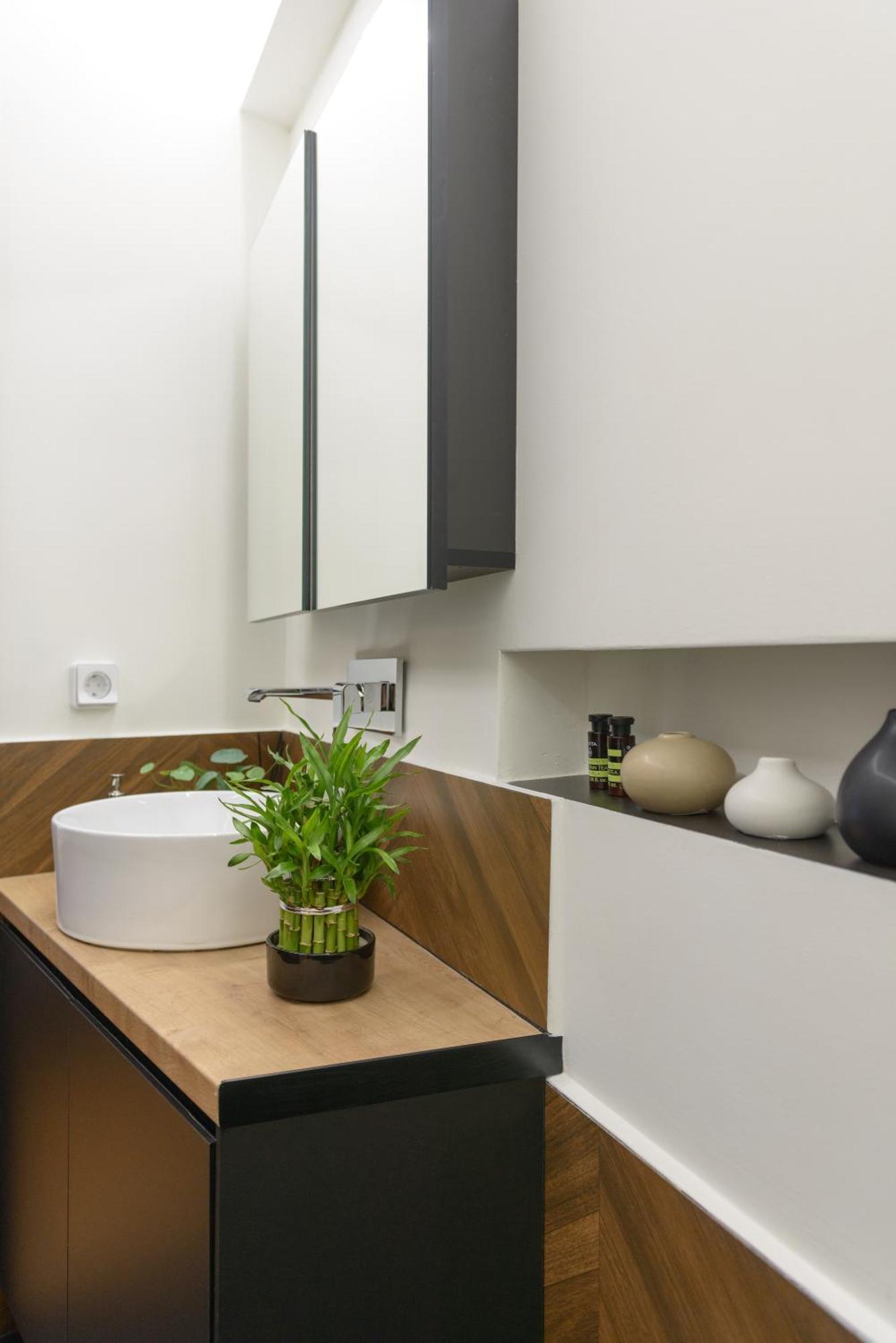 With Ac-wifi By Hospi S1